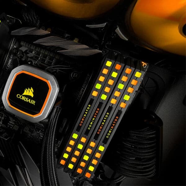 CORSAIR Dominator Platinum RGB 32GB ( 16GB x 2 ) 5600MHz DDR5 RAM ( CL36 )