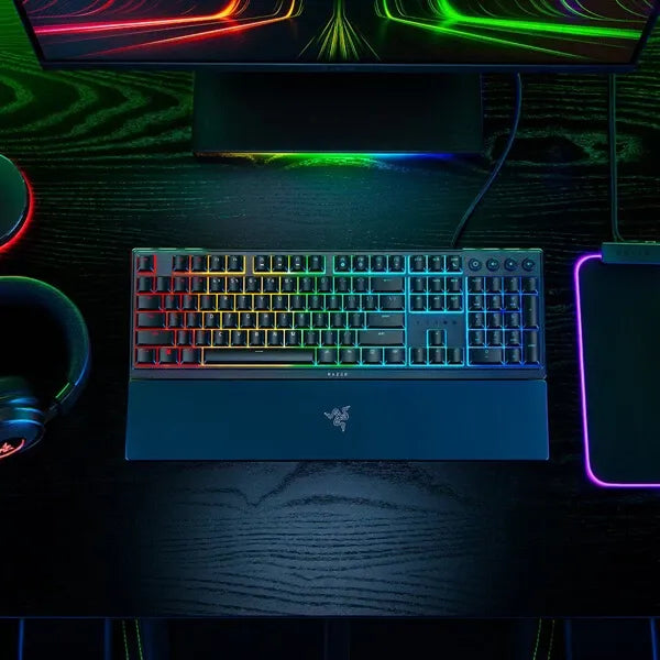 RAZER Ornata V3 RGB Full Size Mecha-Membrane Wired Gaming Keyboard ( Black )