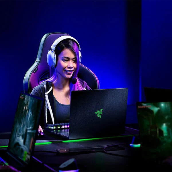 RAZER BlackShark V2 Pro 2023 Edition Wireless 7.1 Surround Gaming Headphone ( White ) ( PC / Mobile / PS )